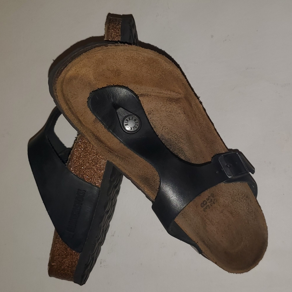 BIRKENSTOCK Gizeh Oiled Leather Black Sandals 38 7 - Picture 2 of 9